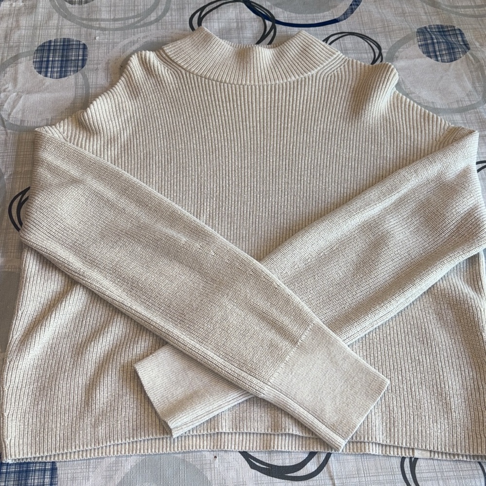 Lululemon Sweater - Picture 3 of 6